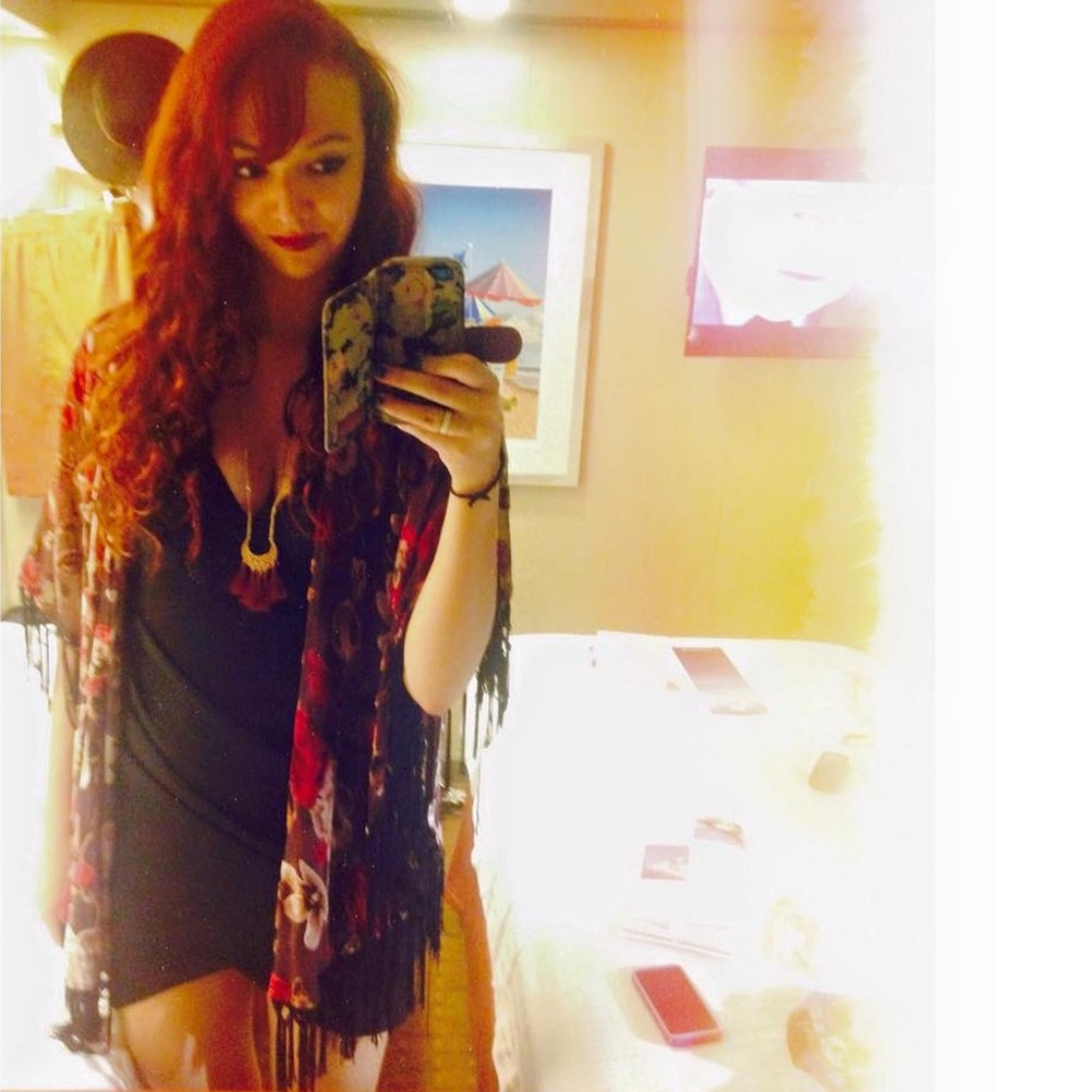 Meet your Posher, Posh